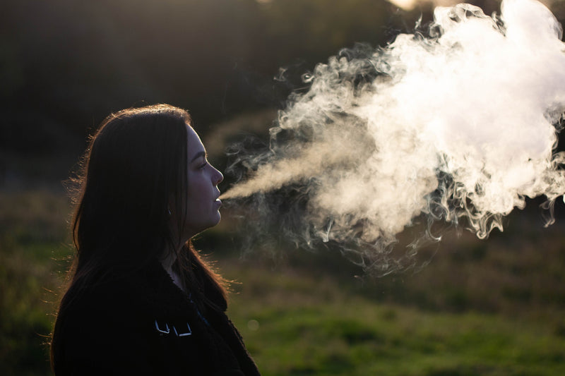 4 Vaping Etiquette Tips for the Socially Responsible Vaper - What to Know